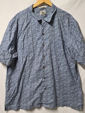 LL BEAN BLUE WAVES TRADITIONAL FIT COTTON BUTTON UP SHORT SLEEVE SHIRT XL